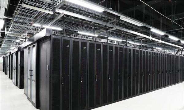 如何利用 A100 GPU 進(jìn)行大規(guī)模的神經(jīng)網(wǎng)絡(luò)訓(xùn)練？