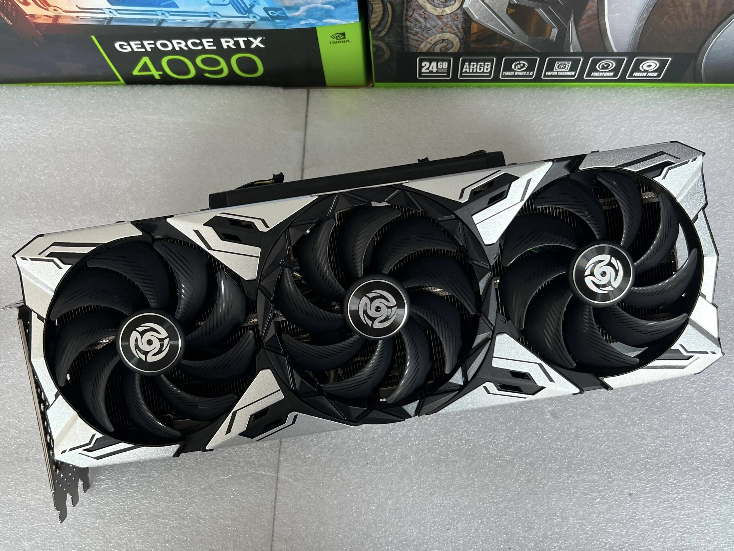 H800和A100在能耗上有什么差異？